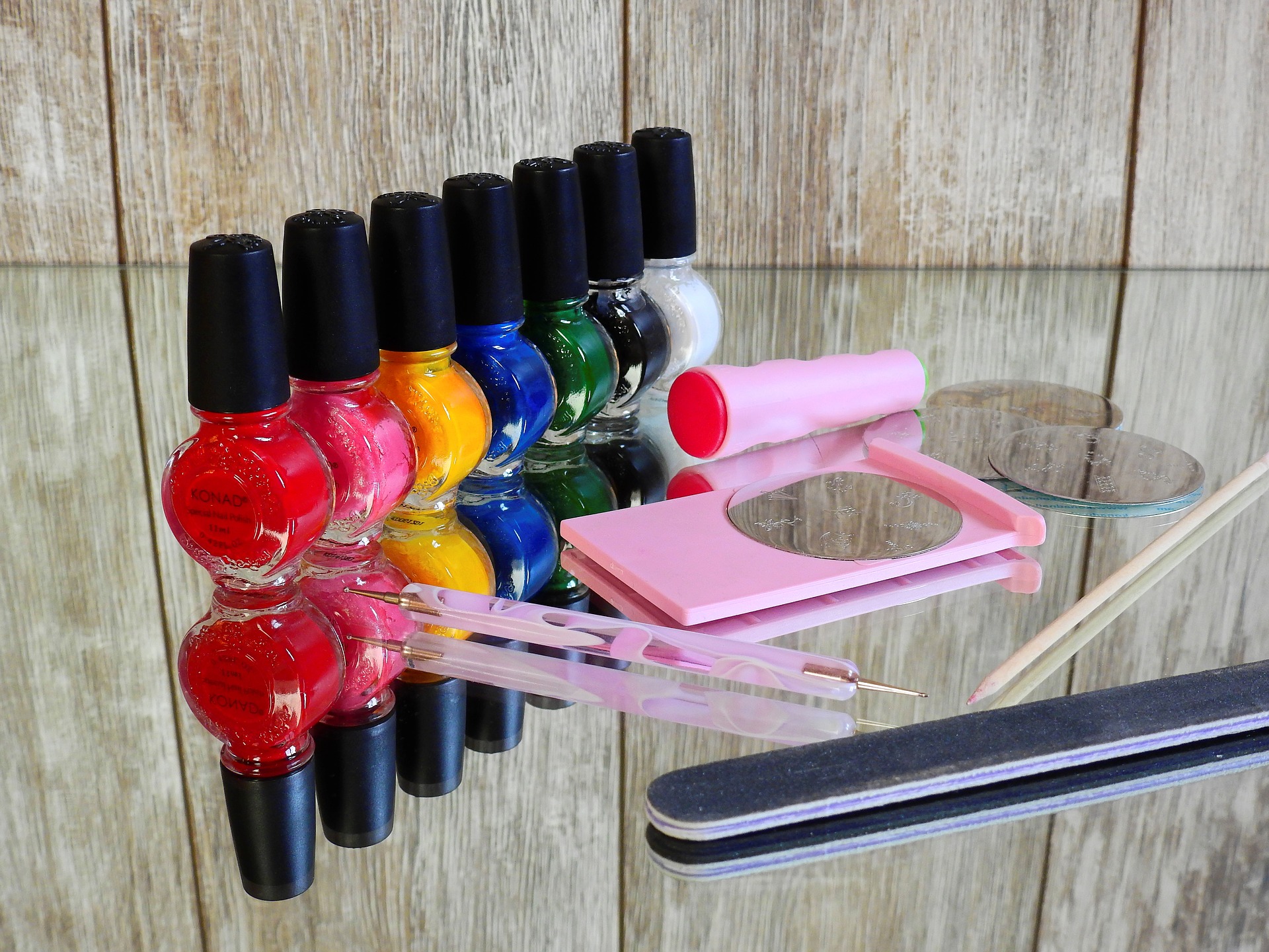 nail-polish-2112358_1920